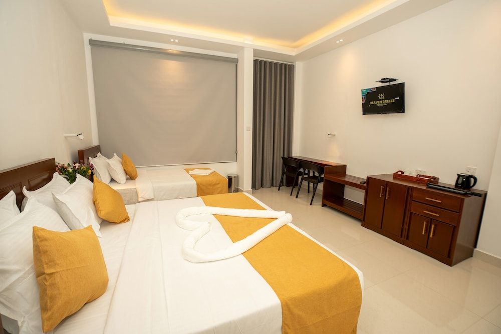 Heaven Breeze Hotel Ella Deluxe Triple Room, Balcony, Mountain View 2