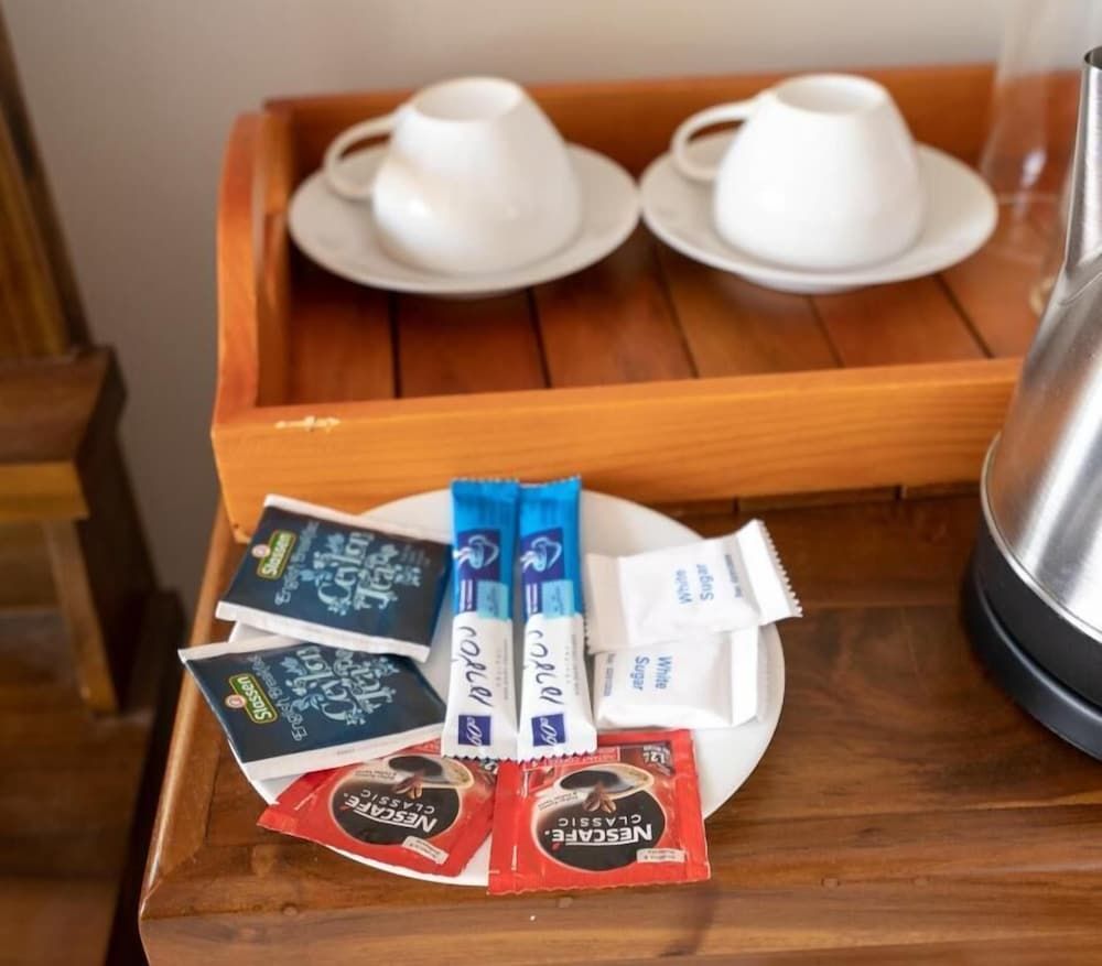 Ella Ostella Family Room, Balcony, Mountain View 6