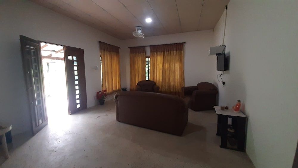 Yala Treetop Lake Classic Bungalow, Lake View 5