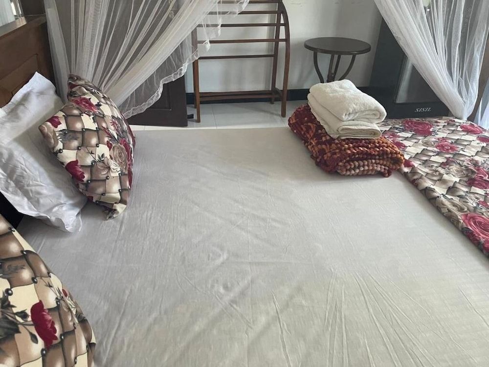 Royal Palace Mirissa Deluxe Double Room, Balcony, Garden View 35