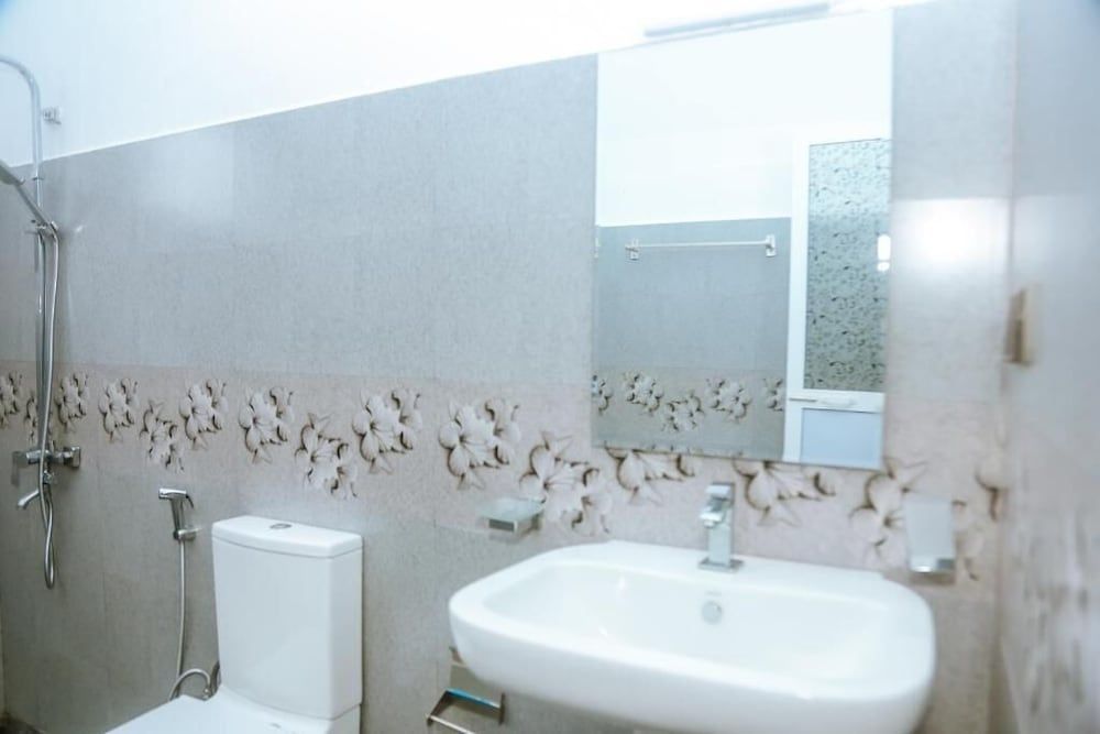 Royal Palace Mirissa Deluxe Double Room, Balcony, Garden View 42