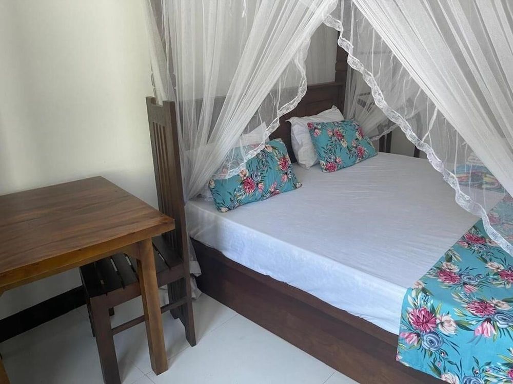 Royal Palace Mirissa Deluxe Double Room, Balcony, Garden View 30
