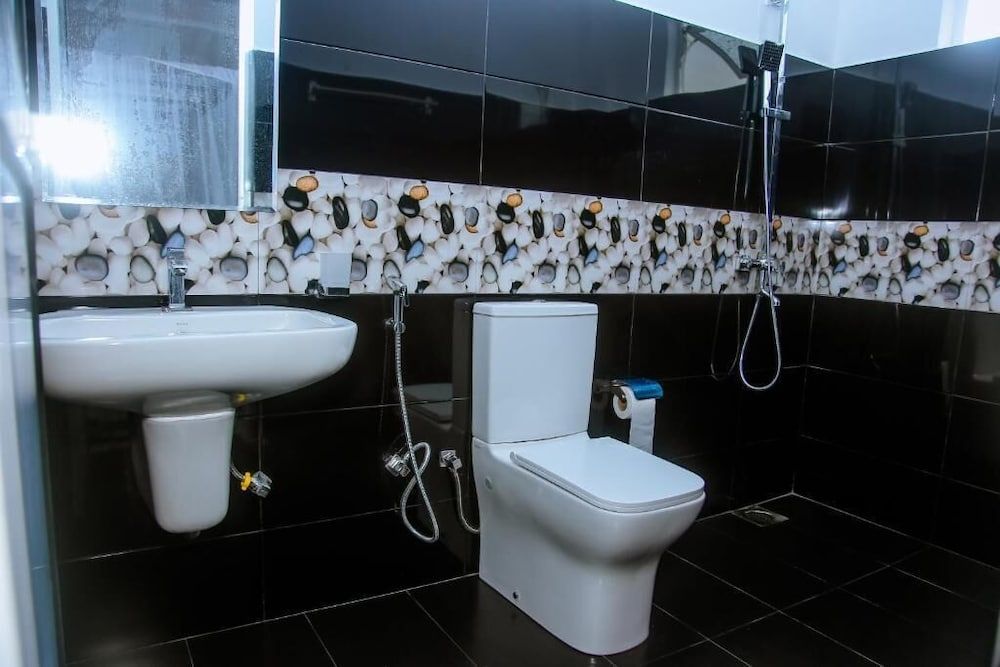 Royal Palace Mirissa Deluxe Double Room, Balcony, Garden View 55