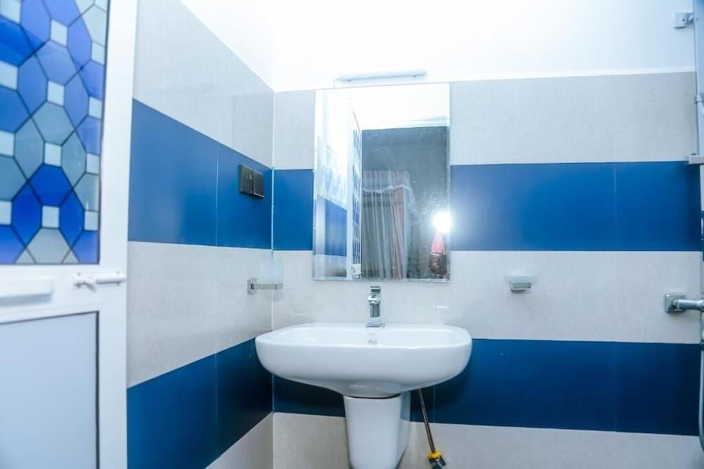 Royal Palace Mirissa Deluxe Double Room, Balcony, Garden View 17