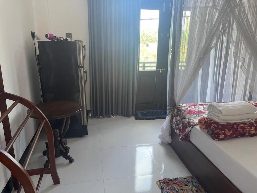 Royal Palace Mirissa Deluxe Double Room, Balcony, Garden View 21