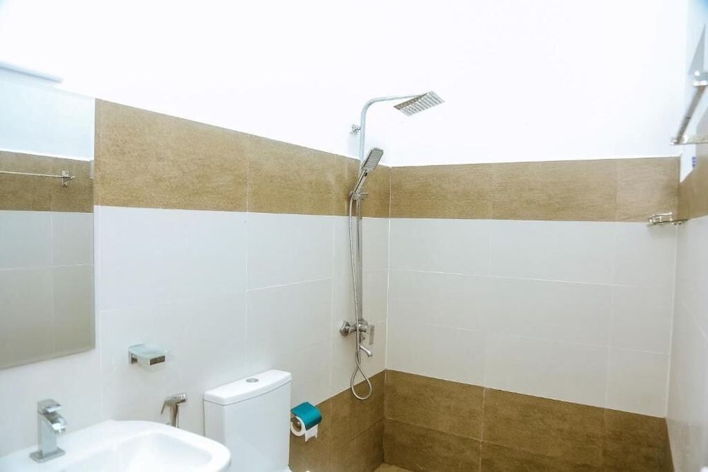 Royal Palace Mirissa Deluxe Double Room, Balcony, Garden View 18