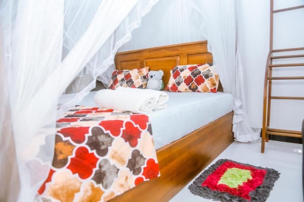 Royal Palace Mirissa Deluxe Double Room, Balcony, Garden View 5