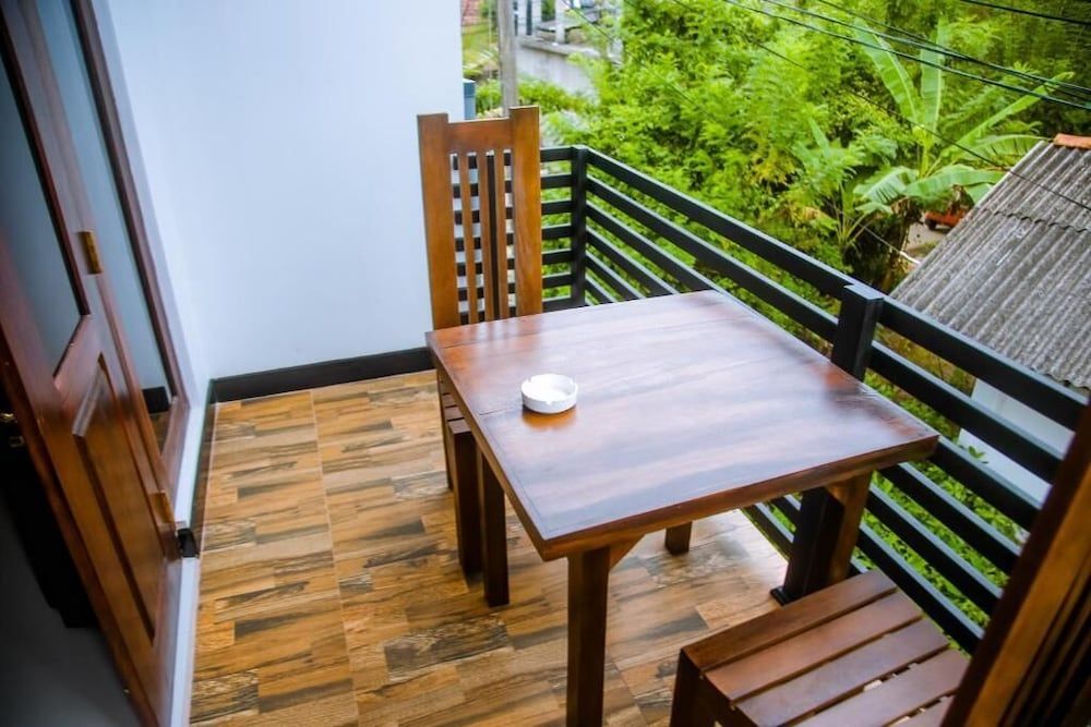 Royal Palace Mirissa Deluxe Double Room, Balcony, Garden View 44