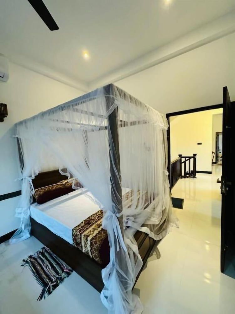 Royal Palace Mirissa Deluxe Double Room, Balcony, Garden View 27