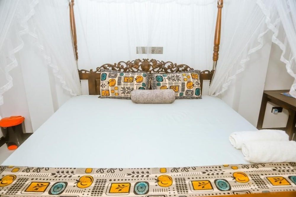 Royal Palace Mirissa Deluxe Double Room, Balcony, Garden View 40