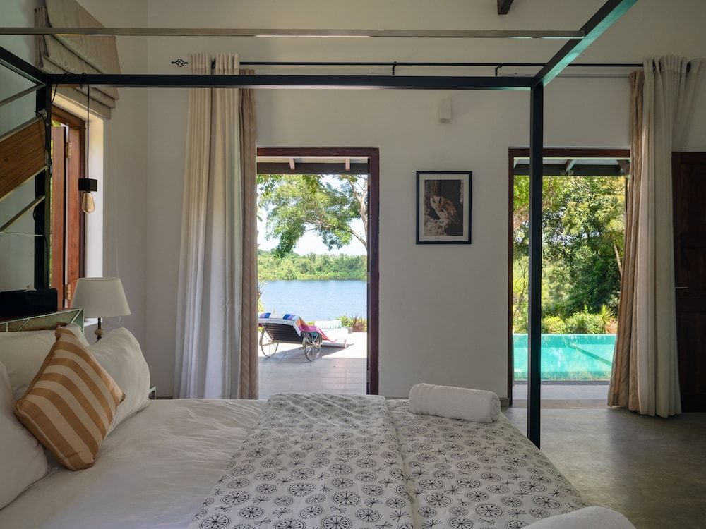 Minnehaha Bentota Villa, River View 9