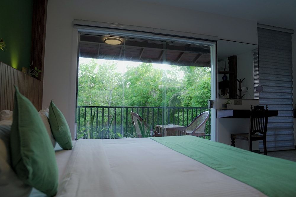 Aaradhya Madu Ganga Family Room, Garden View 3