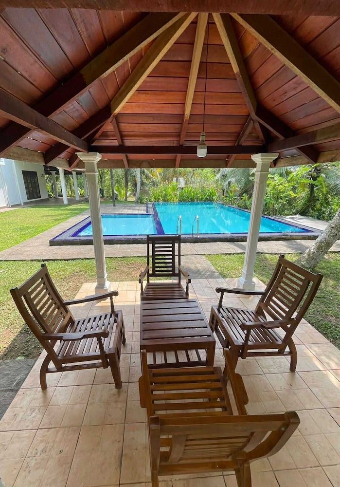 Larala Villa With Private Pool Comfort Villa, Balcony, Garden View 5