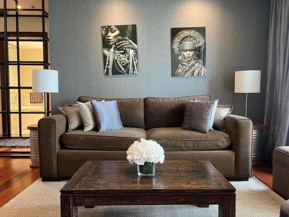 Cinnamon Life Residencies 18th Floor Apt Luxury Apartment, City View 8