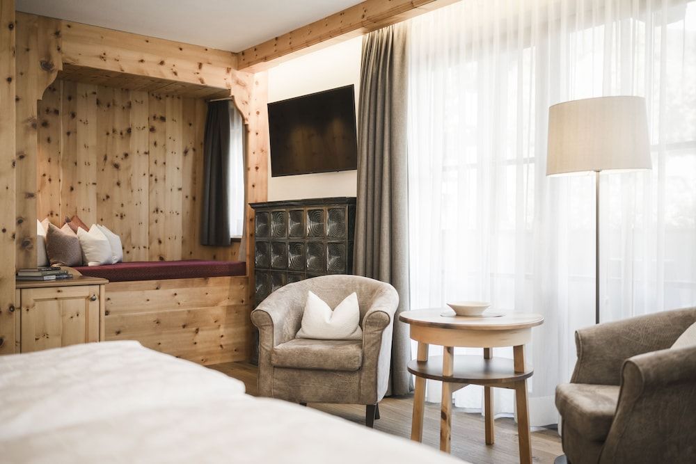 Hotel Angelo Engel Deluxe Double Room 6