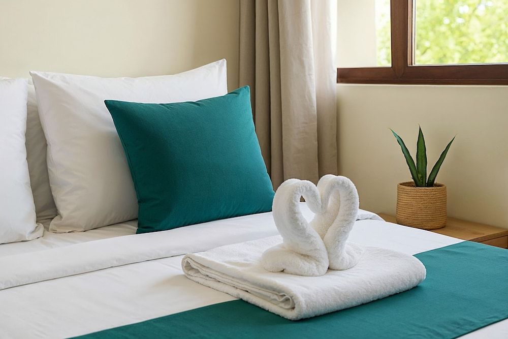 KUE Hotel Maafushi Deluxe Double Room, Balcony, Pool View 2