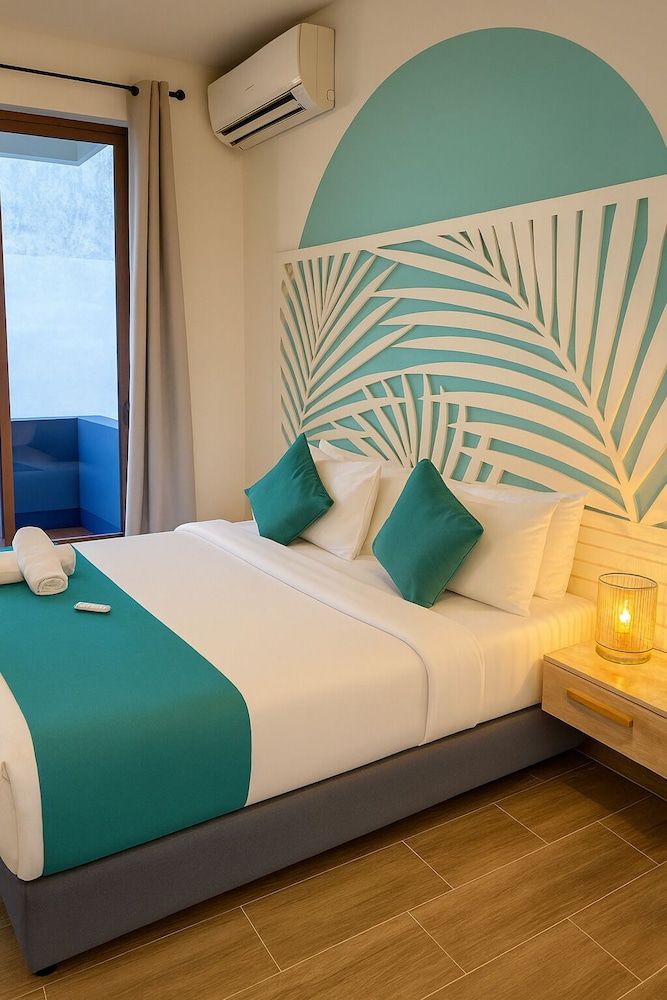 KUE Hotel Maafushi Deluxe Double Room, Balcony, Pool View