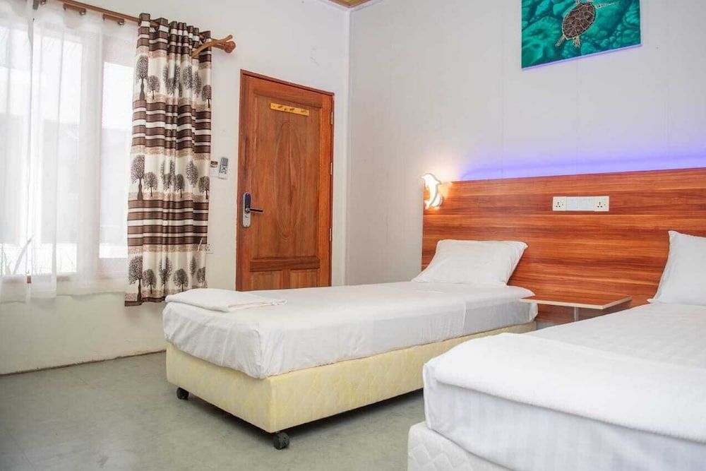 Avanti retreat Deluxe Double or Twin Room 9