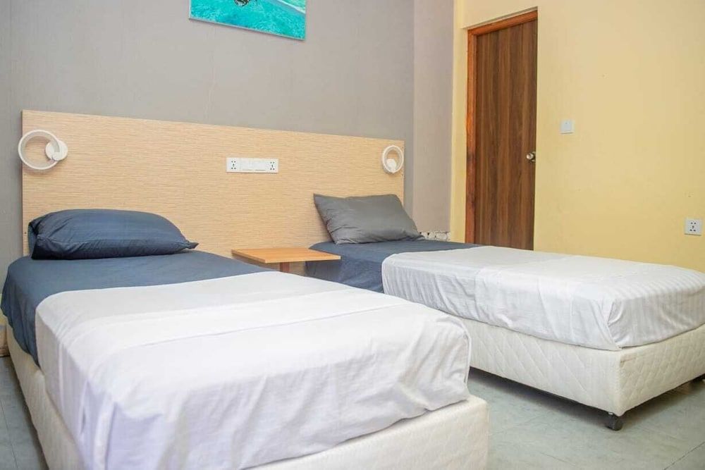 Avanti retreat Deluxe Double or Twin Room 4