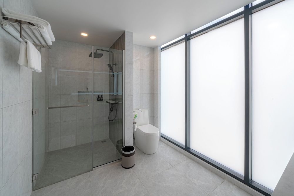 iCom Blue Sea View Honeymoon Room, 1 King Bed, Balcony, Sea View 9