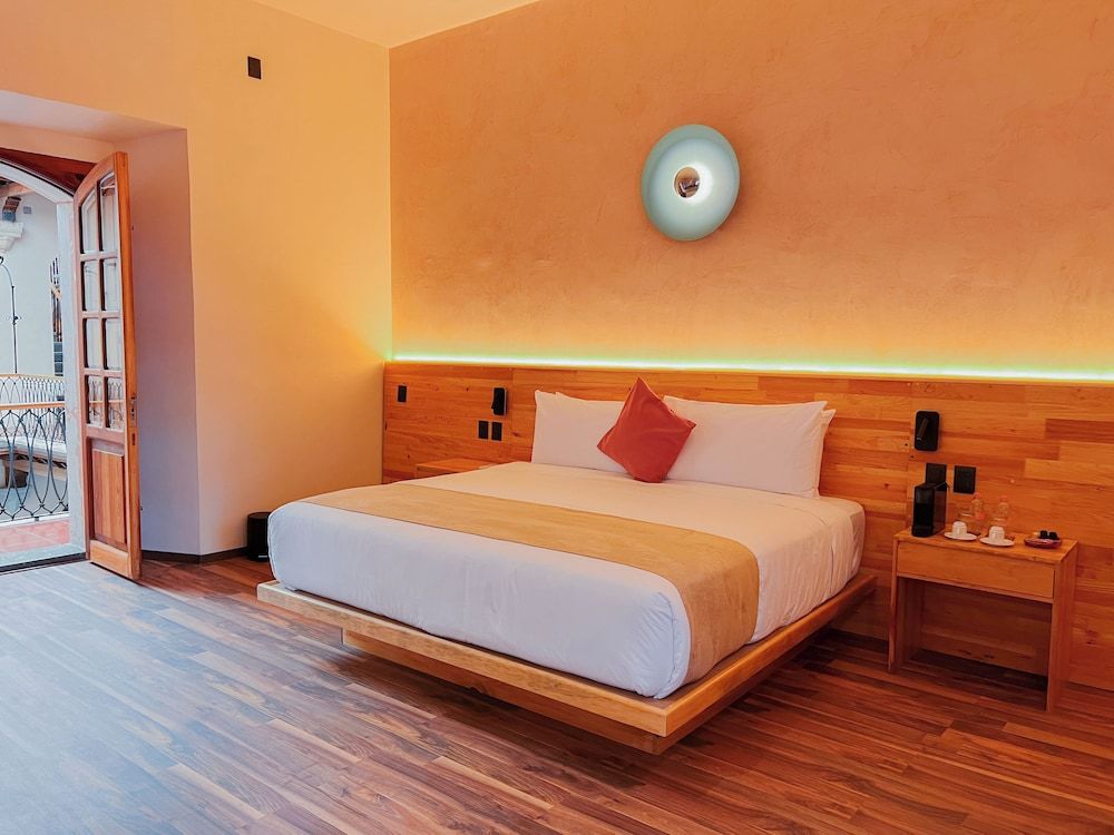 Sauvé Casa Boutique Grand Suite, Balcony, City View 2