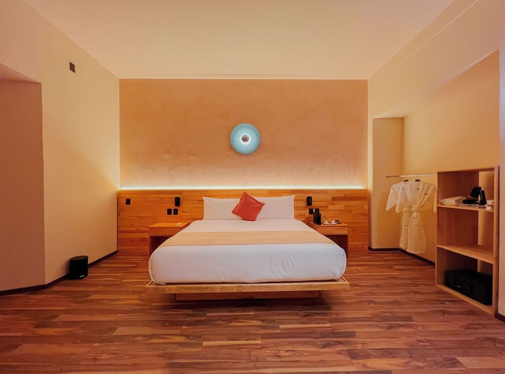 Sauvé Casa Boutique Grand Suite, Balcony, City View 4