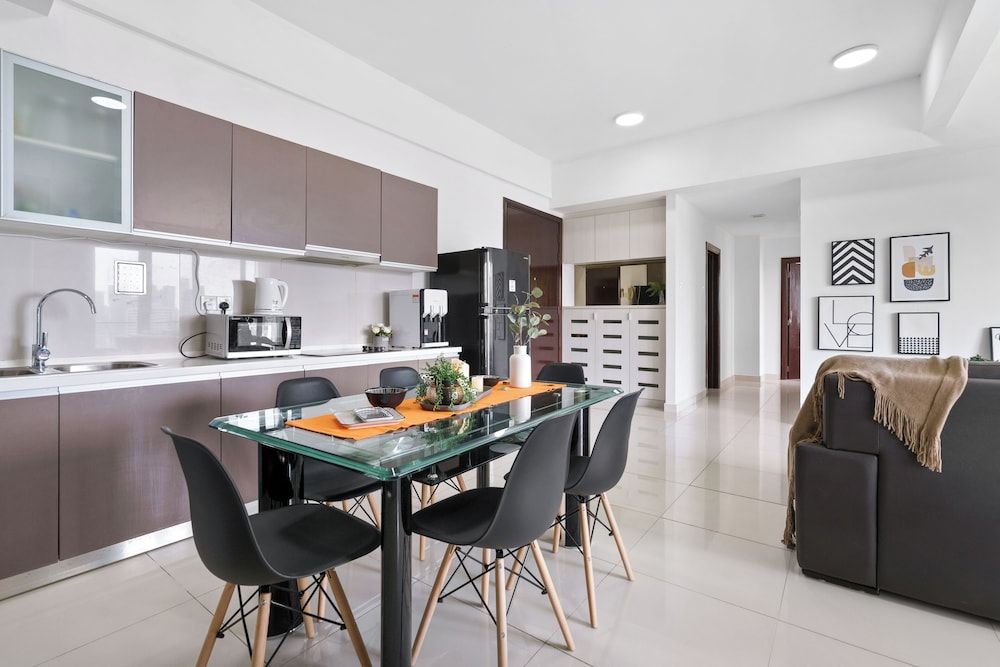 Deluxe Apartment, 3 Bedrooms, Balcony, City View