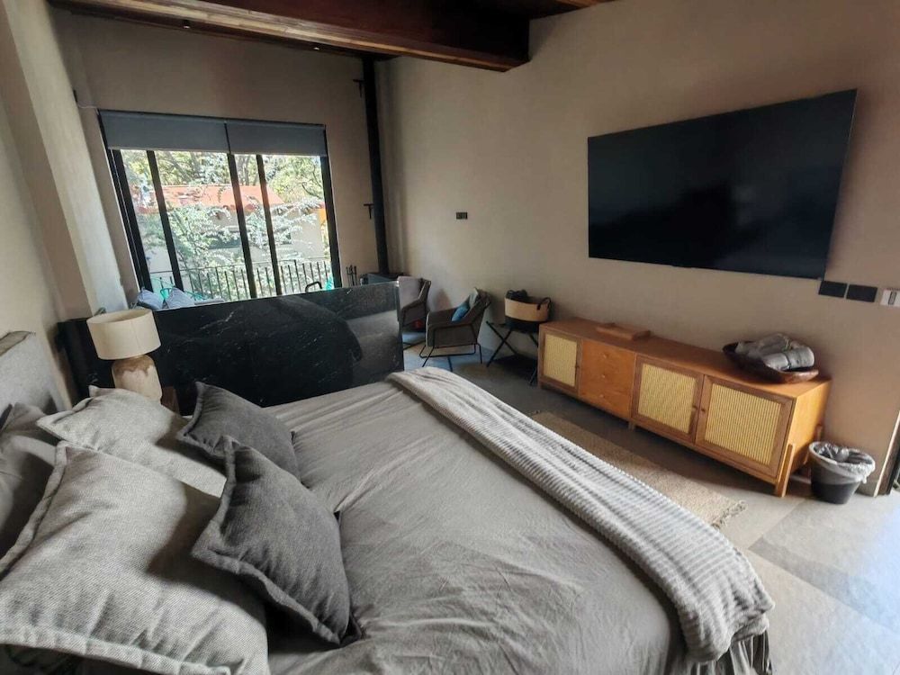 Serenzzo Hotel & Cuisine Exclusive Studio Suite, 1 King Bed with Sofa bed (1) 5