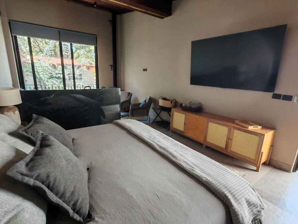 Serenzzo Hotel & Cuisine Exclusive Studio Suite, 1 King Bed with Sofa bed (1) 6