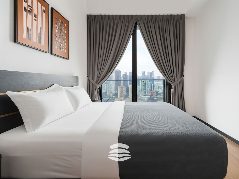 Opus by Soulasia Family Apartment, 3 Bedrooms, Balcony, City View 16