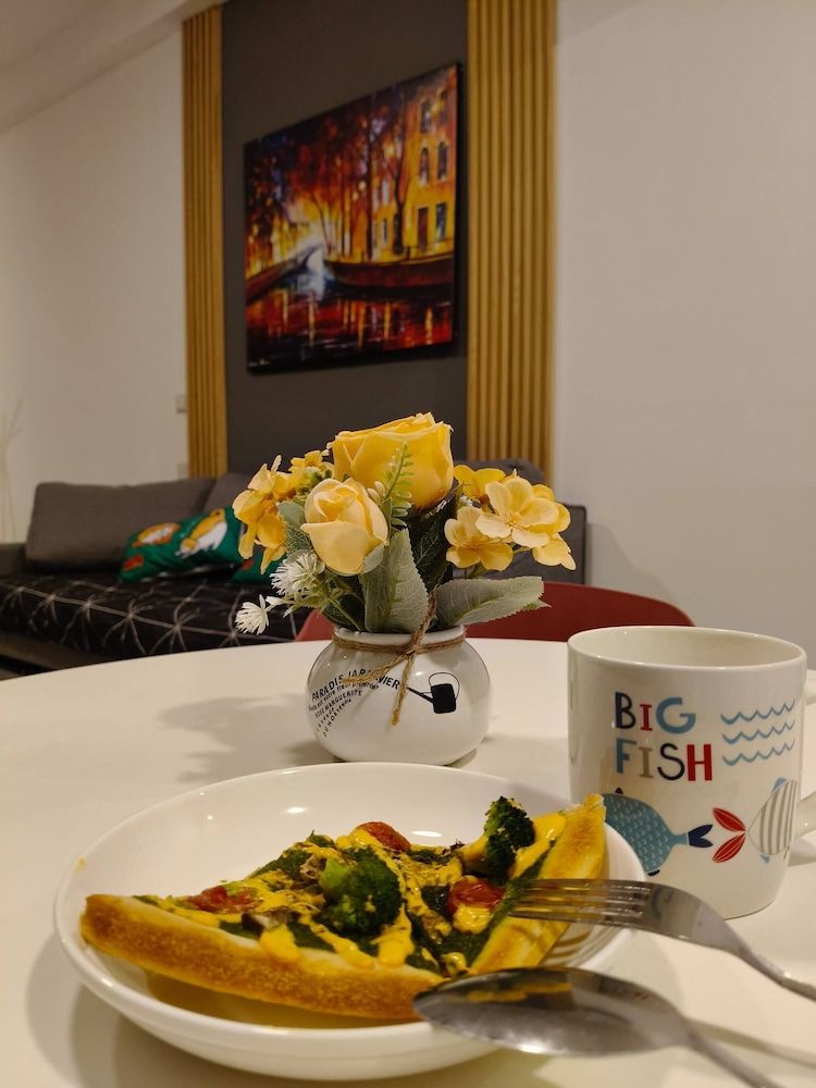 Twin Galaxy Minimalist Studio 2-4pax CIQ JB Town Condo, 1 Bedroom, Patio, City View 20