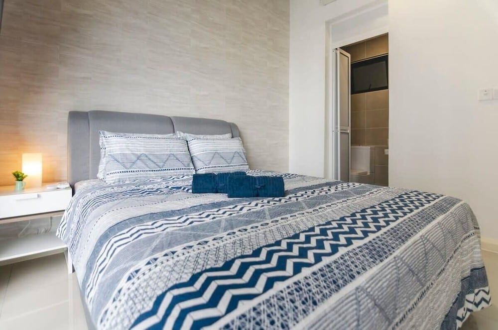 A Lovely 2BR D'pristine Suite Near Legoland Apartment (2 Bedrooms) 19