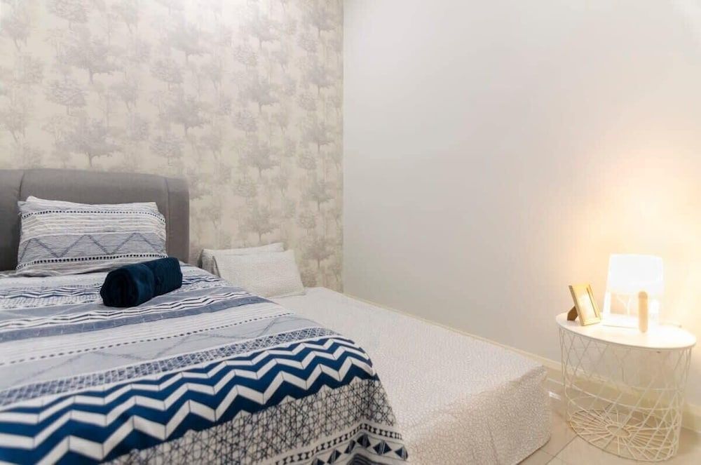 A Lovely 2BR D'pristine Suite Near Legoland Apartment (2 Bedrooms) 17