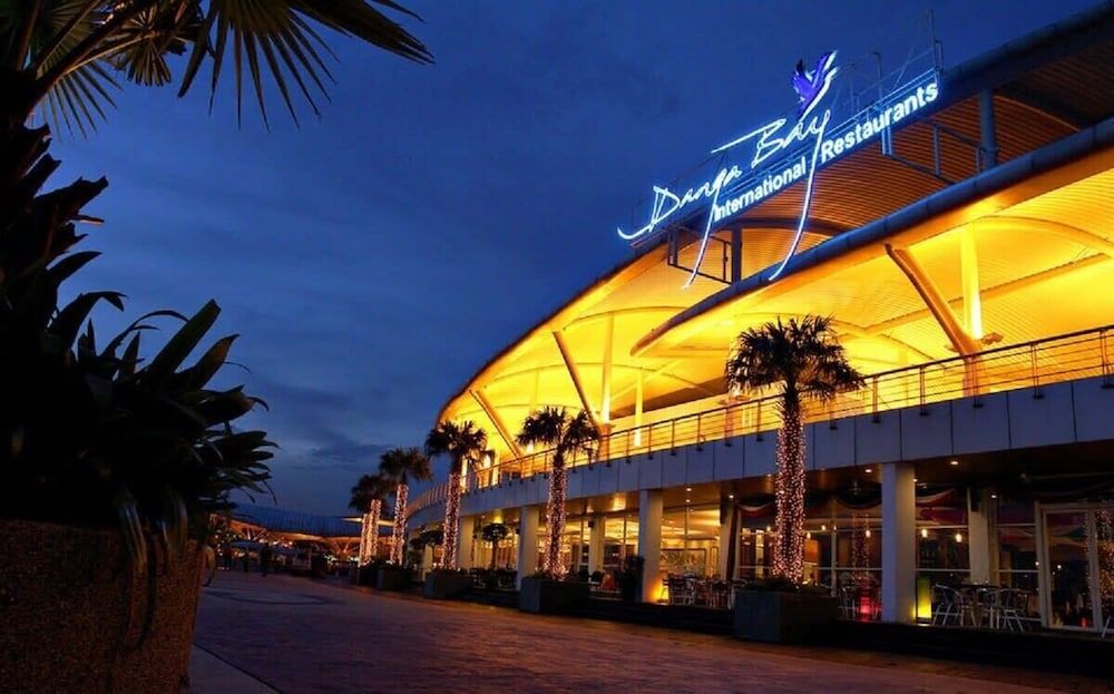 Chic 2BR Dpristine 9 Next to Legoland Free Parking Apartment (2 Bedrooms) 18