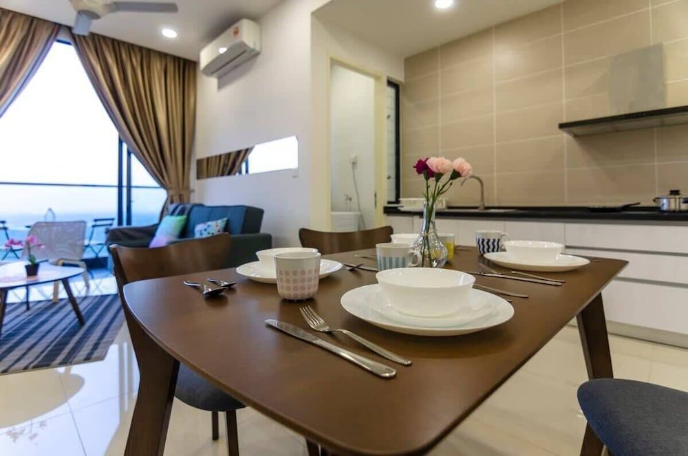 Chic 2BR Dpristine 9 Next to Legoland Free Parking Apartment (2 Bedrooms) 7