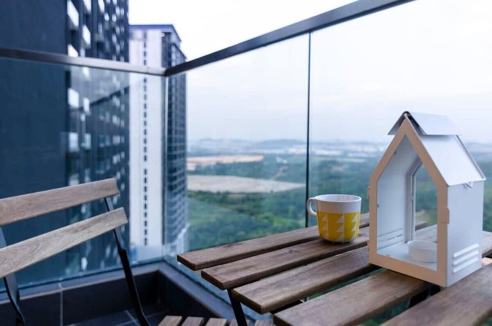 Chic 2BR Dpristine 9 Next to Legoland Free Parking Apartment (2 Bedrooms) 14