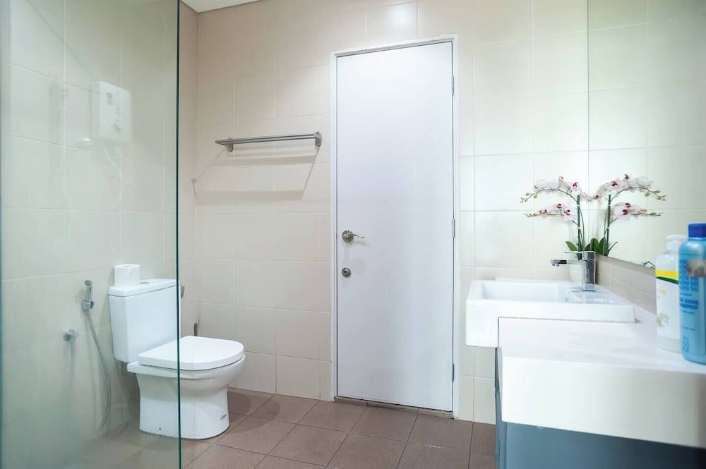 ICity Luxury Condo by Smarthome Comfort Apartment, City View 15