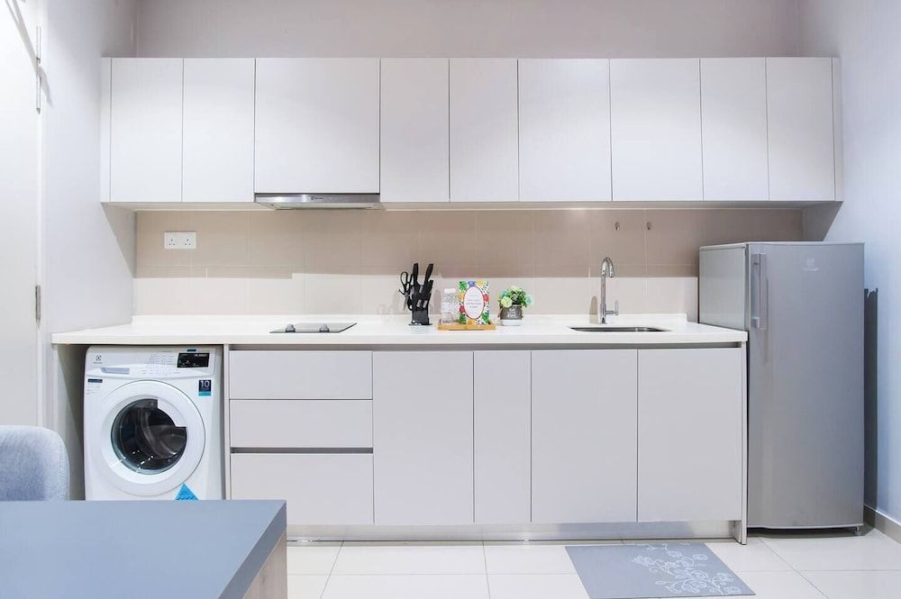 ICity Luxury Condo by Smarthome Superior Apartment, City View 8