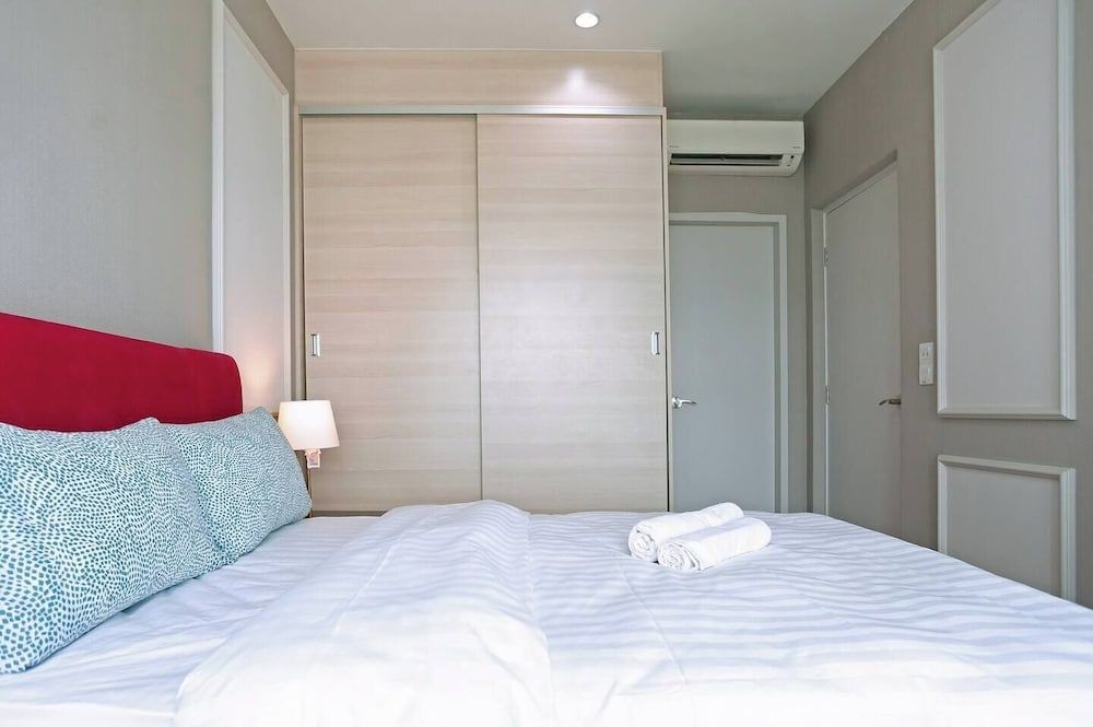 ICity Luxury Condo by Smarthome Comfort Apartment, City View 4