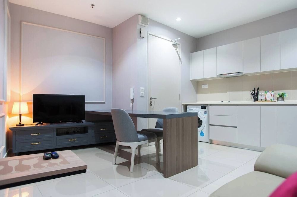 ICity Luxury Condo by Smarthome Superior Apartment, City View 9