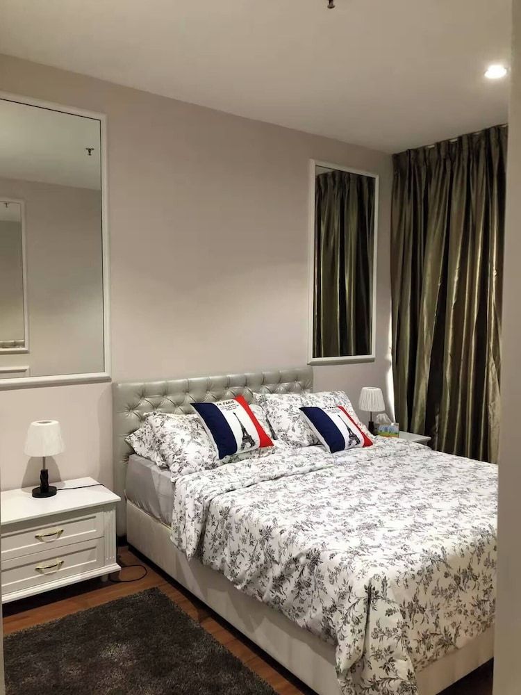 Luxury Apartment, City View
