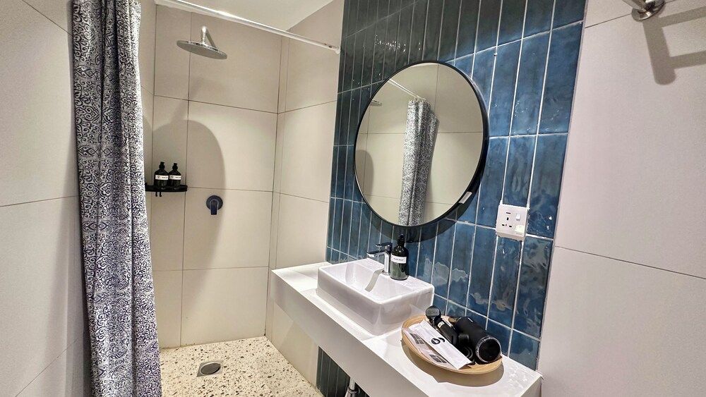 Ukiyo Hotel by manatidur Standard Twin Room 8