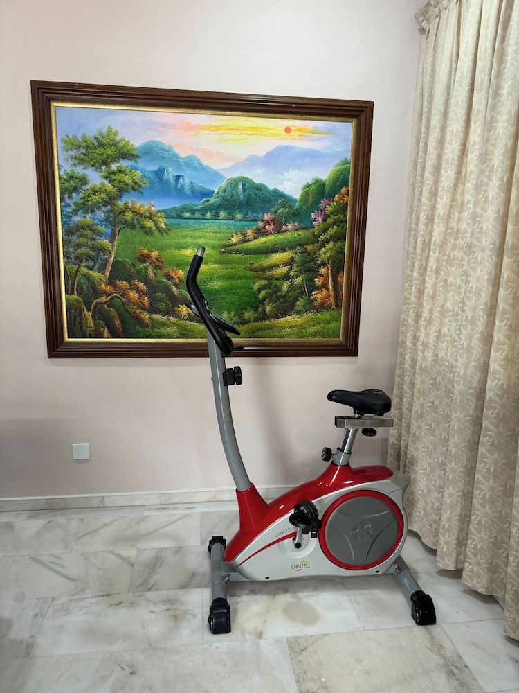 Cozy Johor Bahru Home With Family Room and Unblock Balcony View House, 4 Bedrooms 14