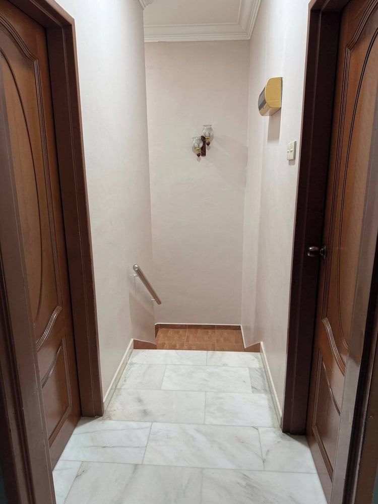 Cozy Johor Bahru Home With Family Room and Unblock Balcony View House, 4 Bedrooms 25