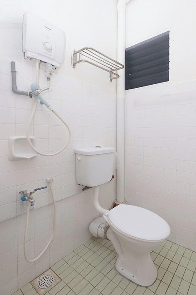 Lumut Villa Inn Deluxe Twin Room 5