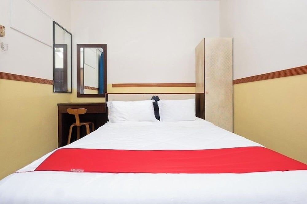 Lumut Villa Inn Deluxe Double Room 2