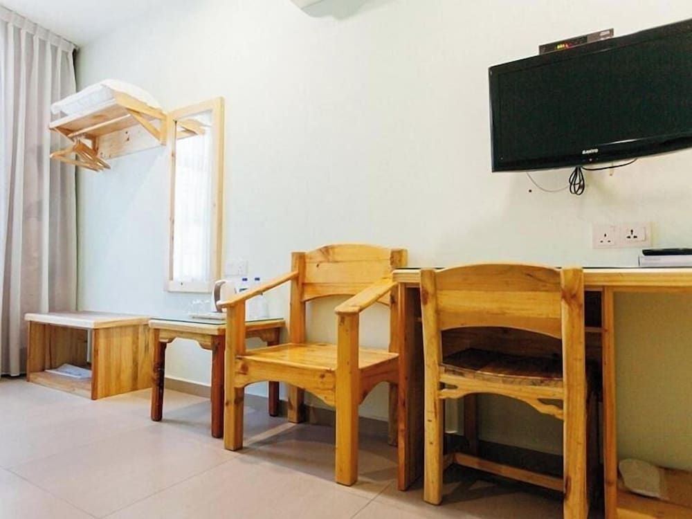 Semerah Garden Hotel Deluxe Room 5