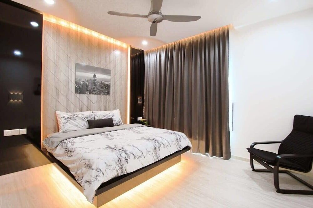 A High-floor 2BR Suasana Suites, Near Ciq, JB