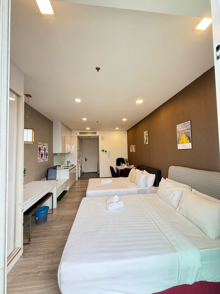 Superior Room, Balcony, City View