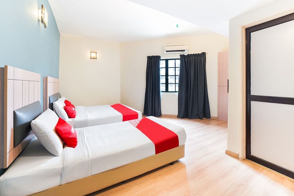 Collection O Seremban Near Gateway Mall Formerly Sri Mutiara Hotel Suite Triple